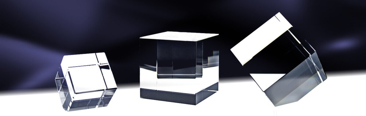 Würfel Kristallglas | Individuelle 2D/3D Laserinnengravur