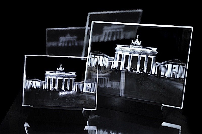 Flachglas Brandenburger Tor Berlin | 2D Glasinnengravur