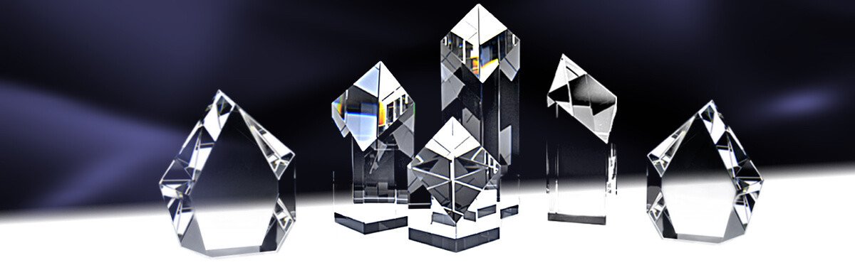 Kristallglas Pokale | Individuelle 2D/3D Laserinnengravur