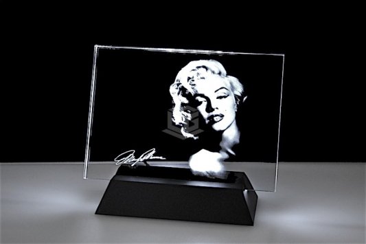 Flachglas FL180 LED schwarz mit LED Leuchtsockel | 2D Glasinnengravur