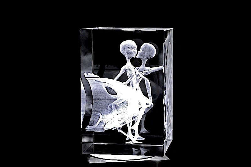 Alien in Love | 3D Motiv Glasinnengravur