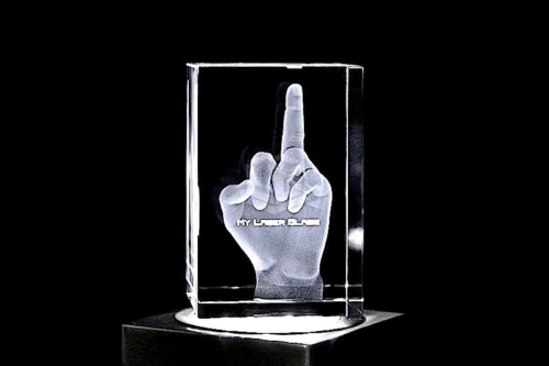 Mittelfinger Geste | 3D Motiv Glasinnengravur