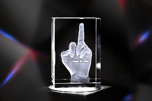 Mittelfinger Geste | 3D Motiv Glasinnengravur