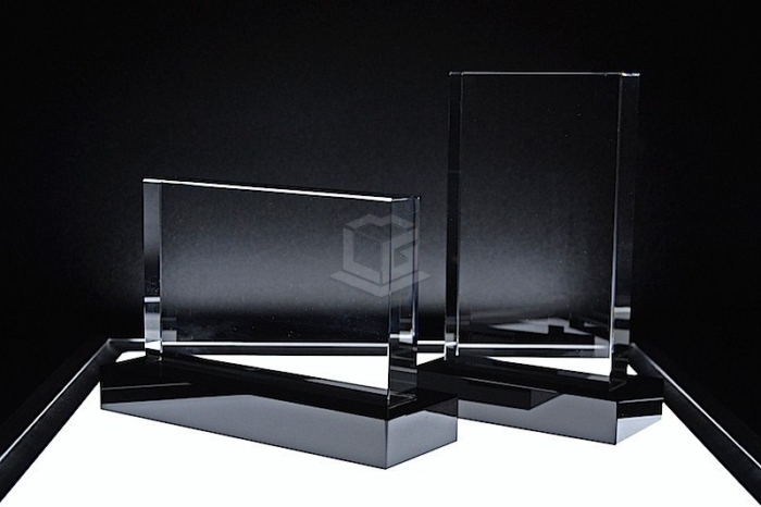 Kristall Flachglas F150 mit Glassockel Querformat | 2D Glasinnengravur