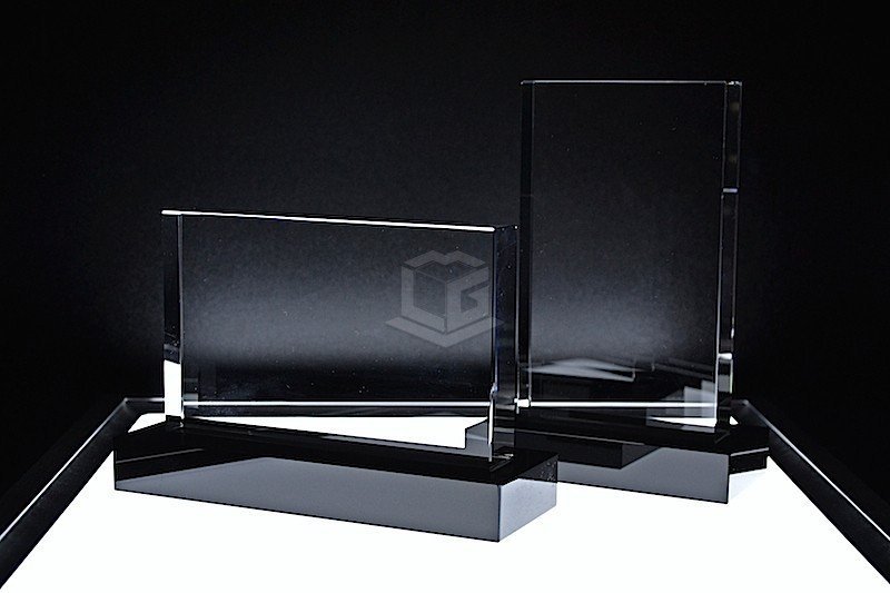 Kristall Flachglas F150 mit Glassockel Querformat | 2D Glasinnengravur